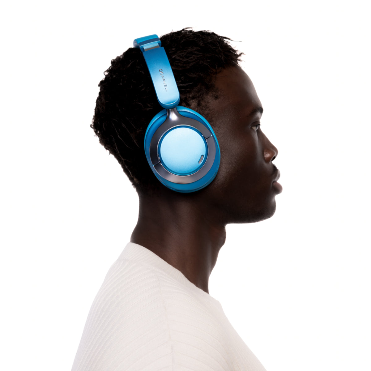 Din musik. Mere levende.